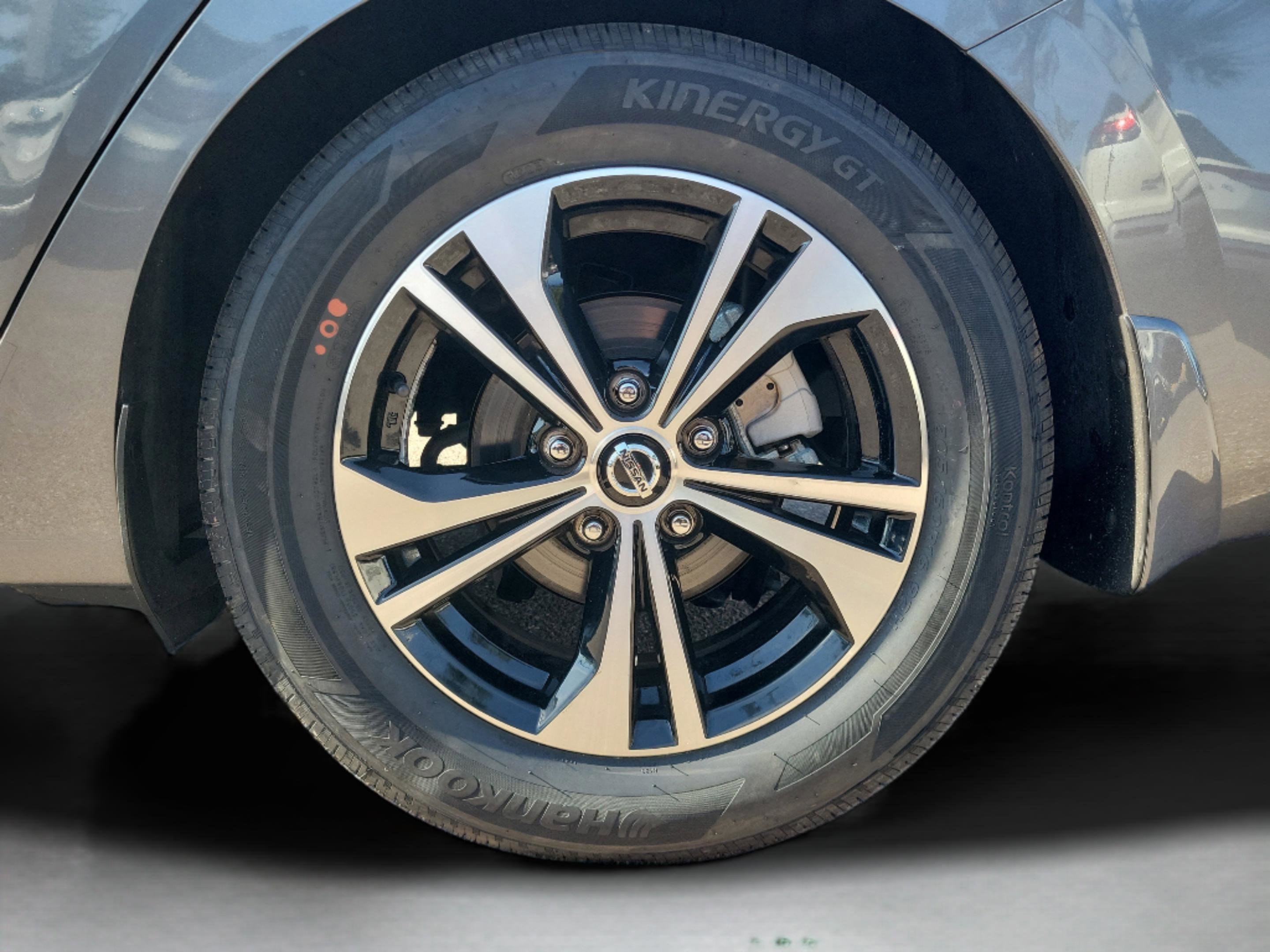 Certified 2023 Nissan Sentra SV image 7