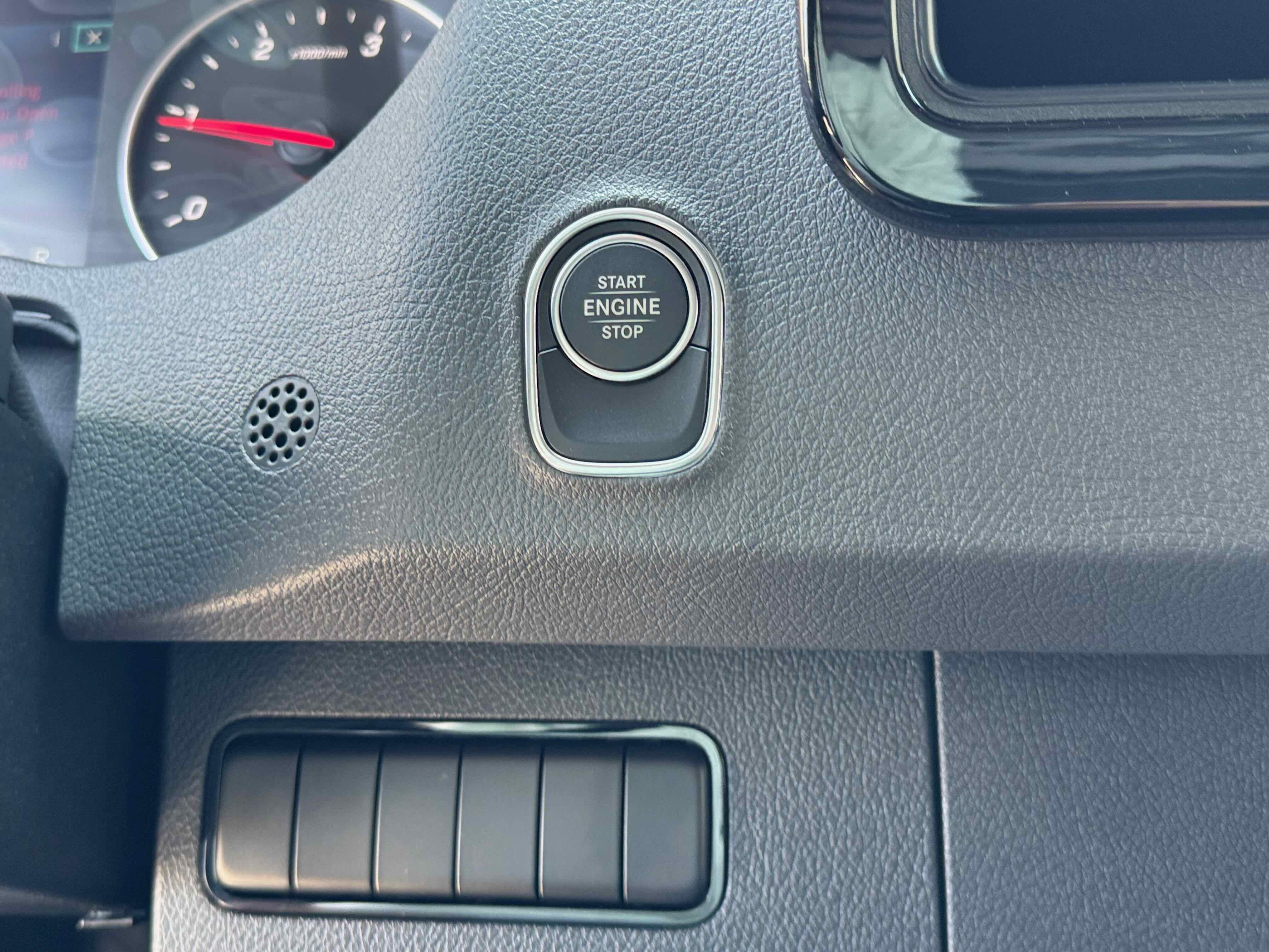 New 2025 Mercedes-Benz Sprinter 2500 image 24