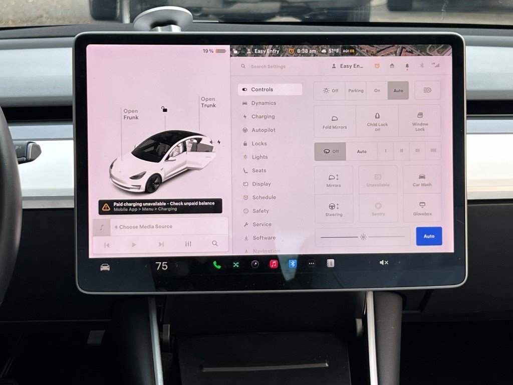 Used 2018 Tesla Model 3 Long Range image 25