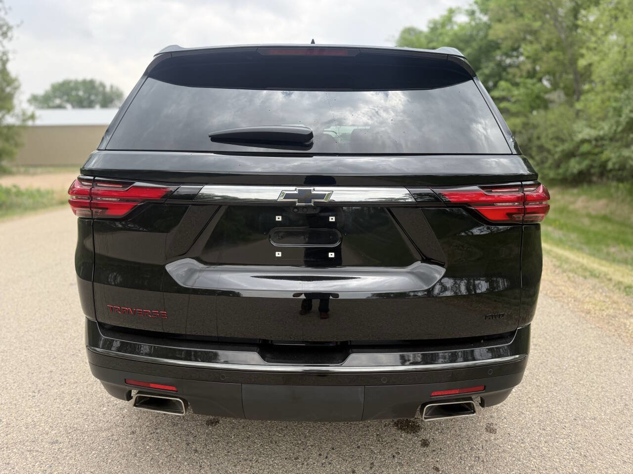 Used 2022 Chevrolet Traverse Premier w/ Redline Edition image 6