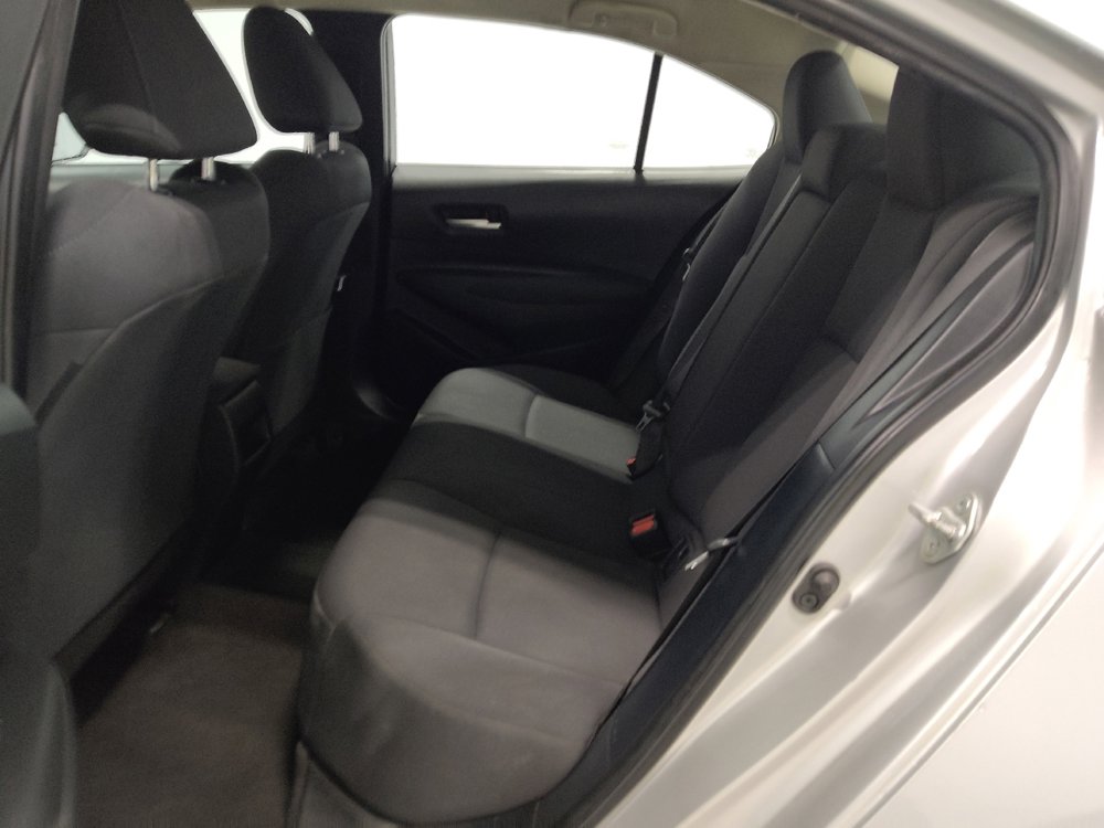 Used 2021 Toyota Corolla LE image 18