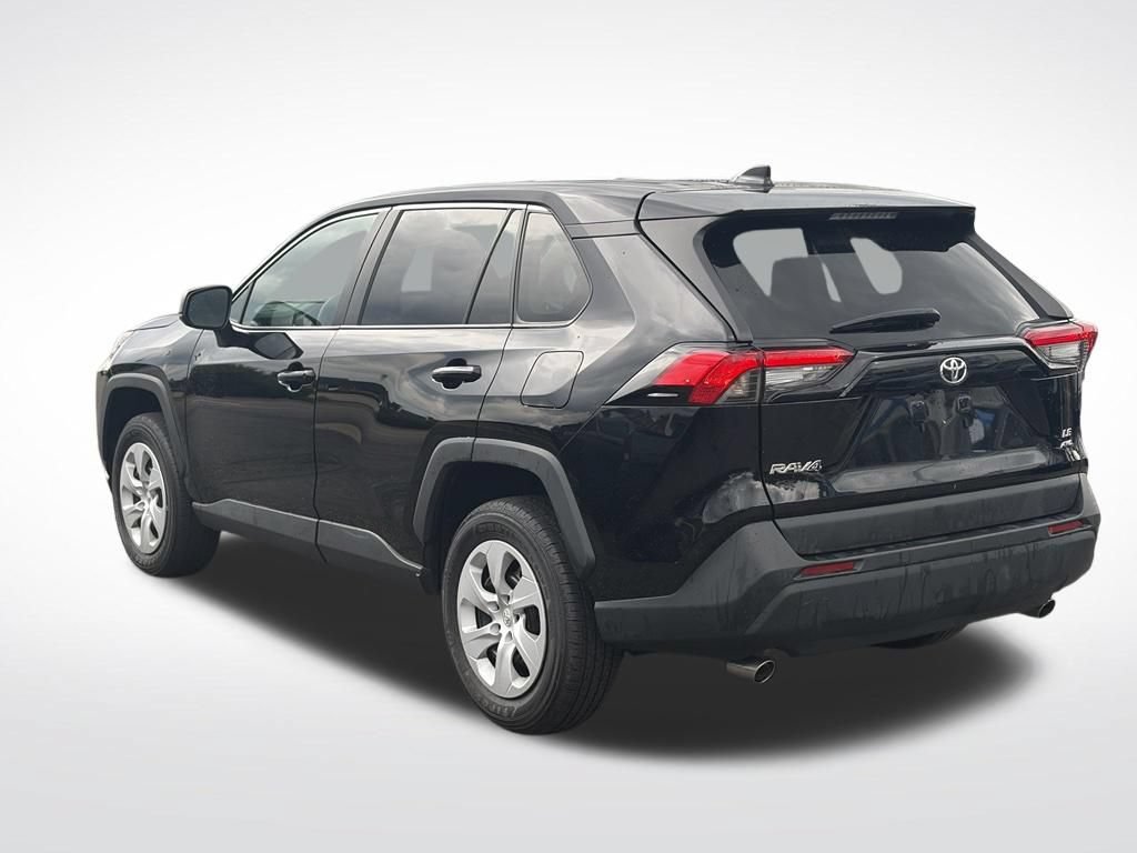 Used 2025 Toyota RAV4 LE AWD/4WD image 7