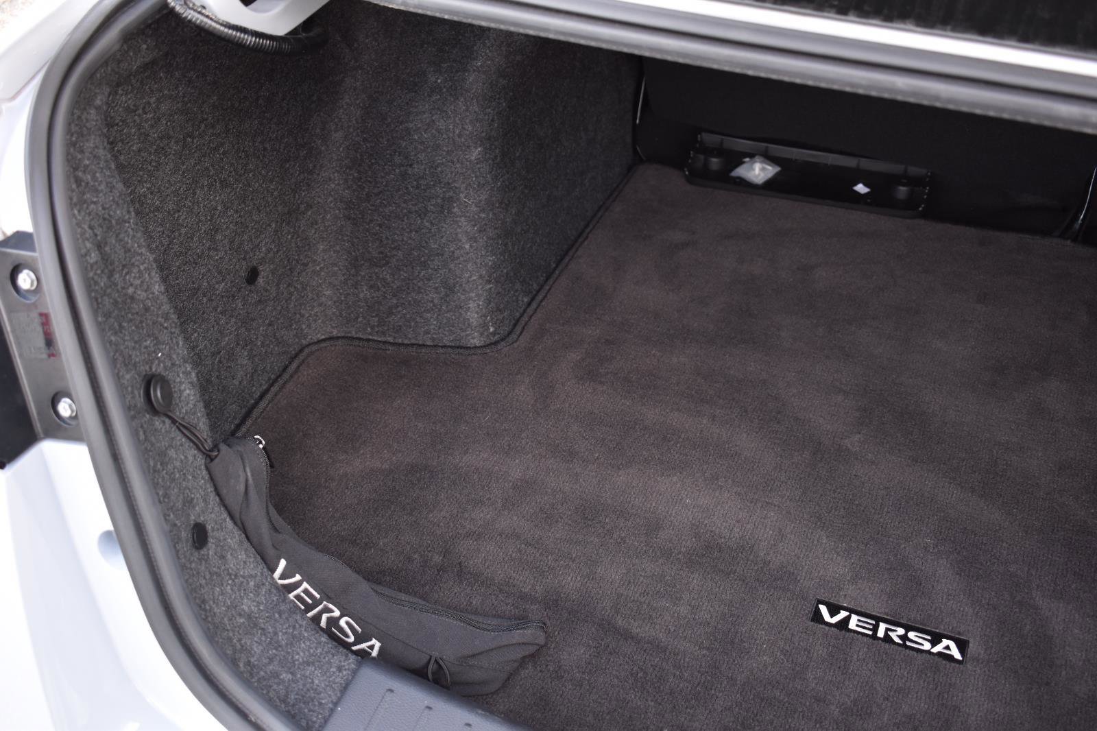 Used 2023 Nissan Versa SR w/ Trunk Package FWD image 46
