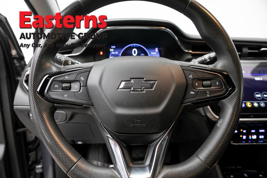 Used 2023 Chevrolet Bolt EUV LT w/ Driver Confidence Package FWD image 10