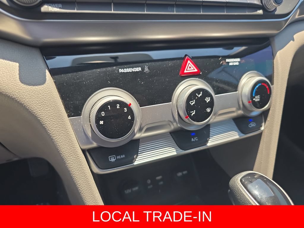 Used 2019 Hyundai Elantra SE FWD image 21