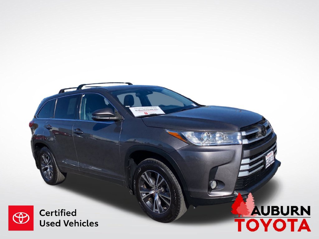 Used 2018 Toyota Highlander Plus AWD/4WD image 4