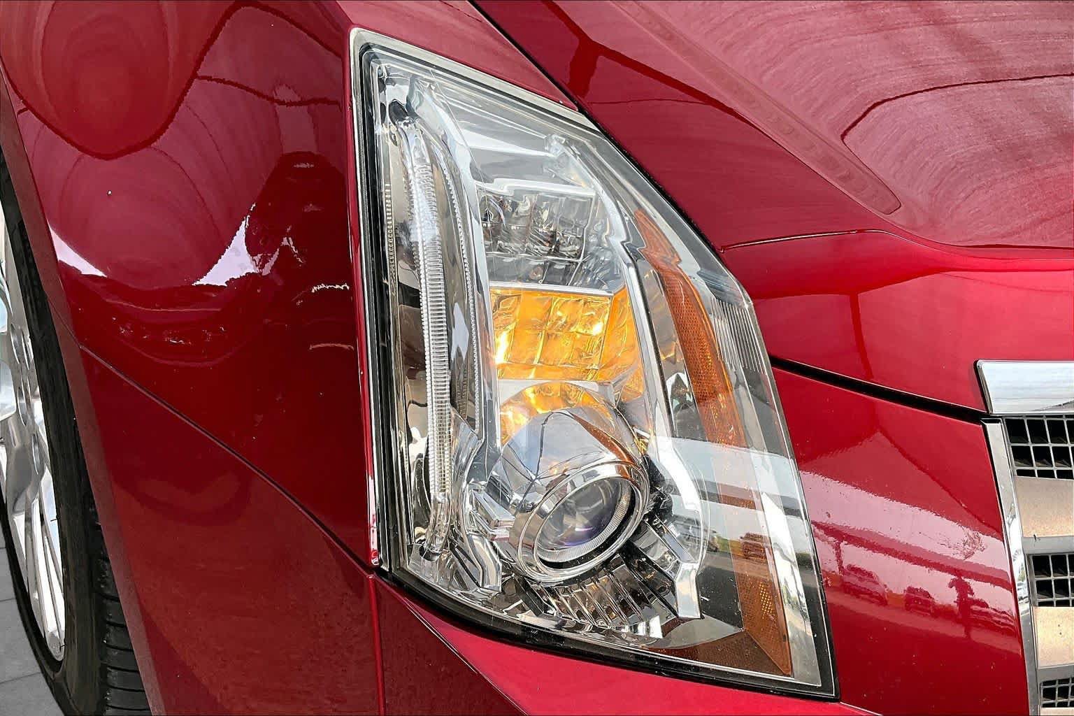 Used 2010 Cadillac CTS Premium RWD image 27