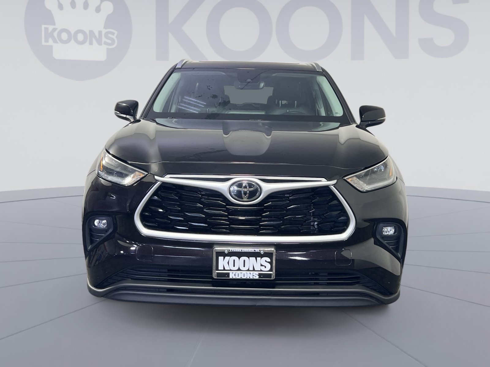 Used 2021 Toyota Highlander XLE AWD/4WD image 10