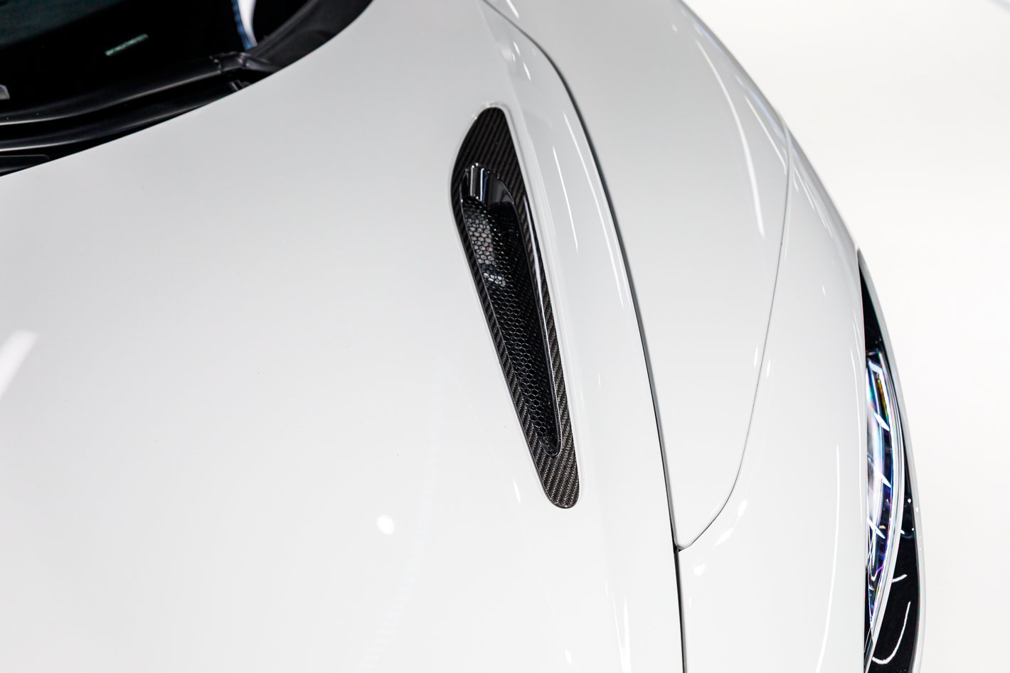 Used 2027 McLaren 750S RWD image 32