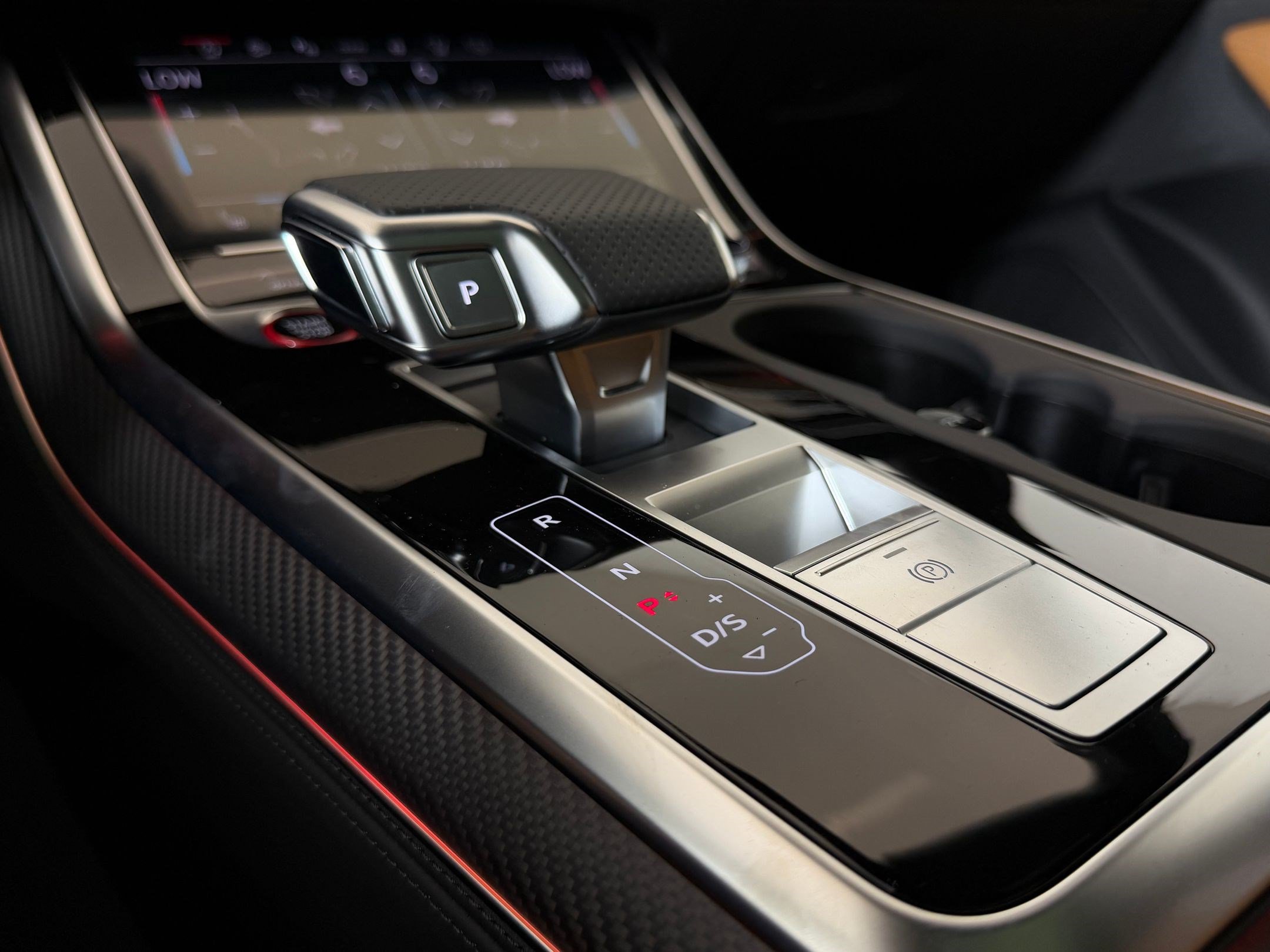 New 2027 Audi RS Q8 performance AWD/4WD image 17