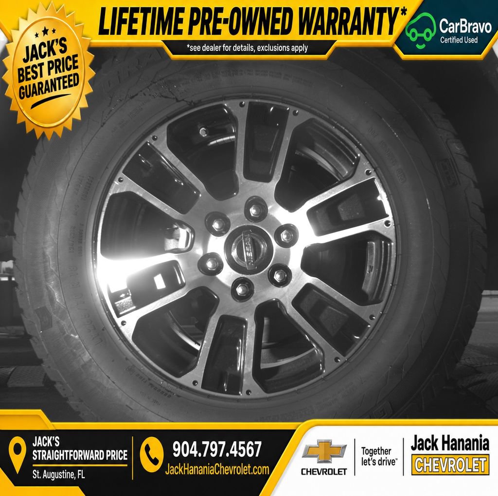 Used 2022 Nissan Titan SV RWD image 25