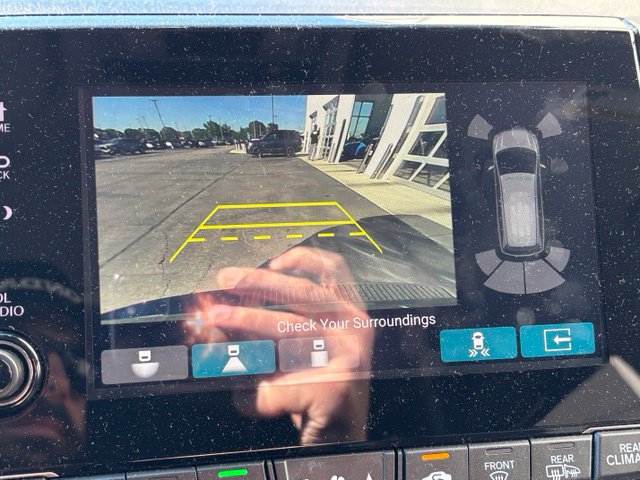 Used 2024 Honda Odyssey Elite image 17