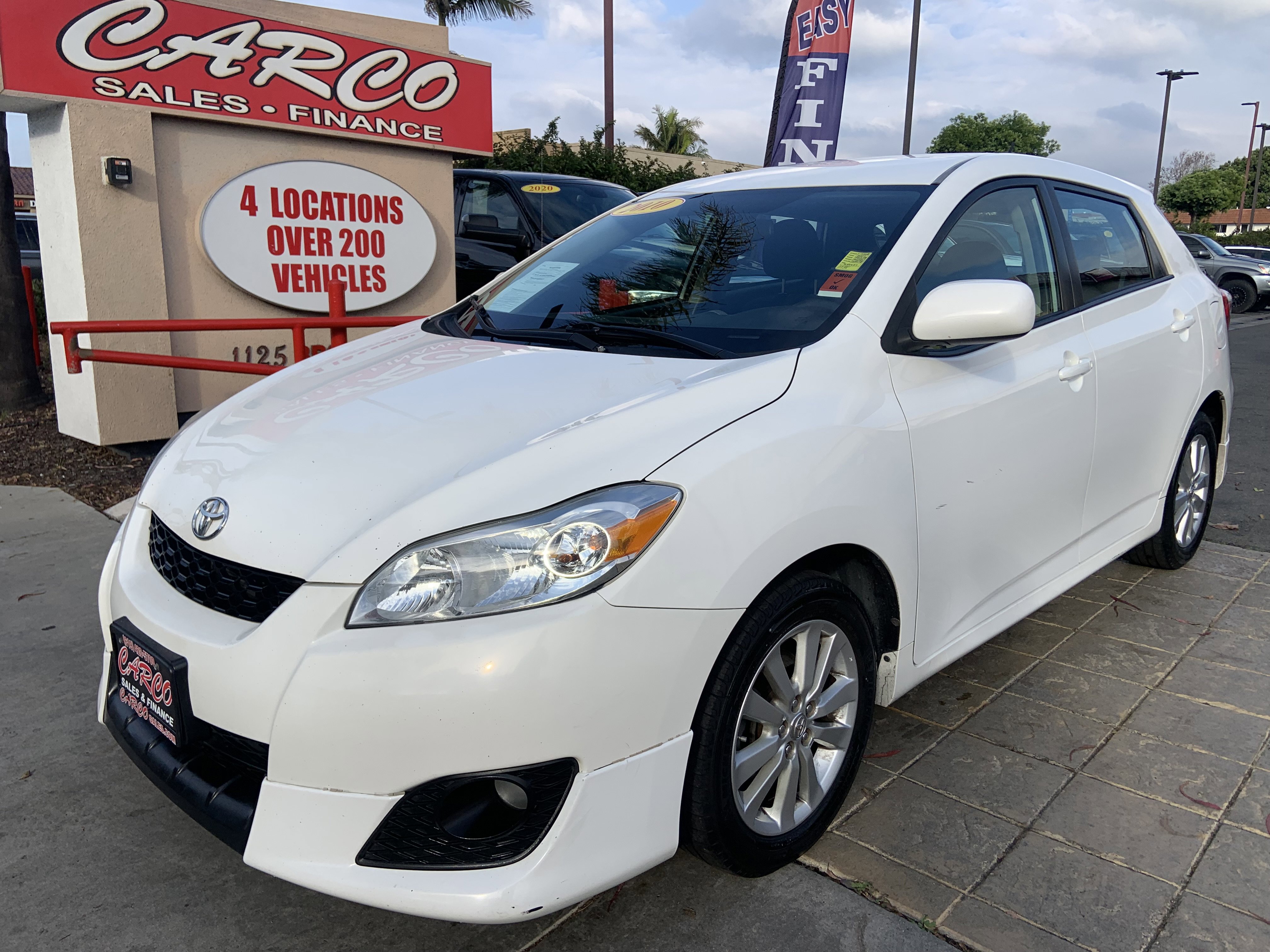 Used 2010 Toyota Matrix image 3