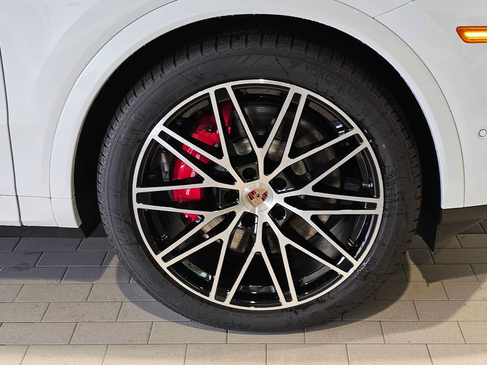 New 2025 Porsche Cayenne S AWD/4WD image 11