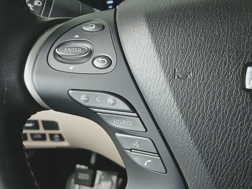 Used 2019 Nissan Pathfinder SL AWD/4WD image 33