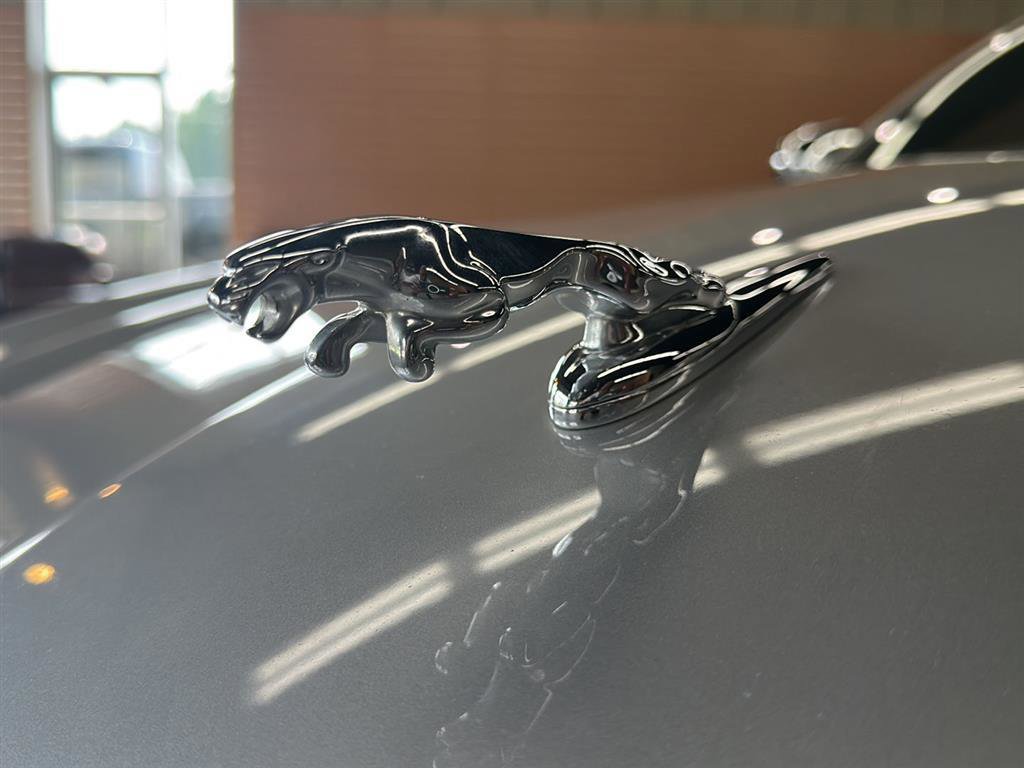 Used 2004 Jaguar XJ8 image 8