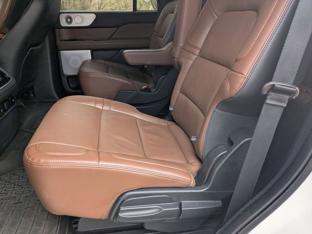 Used 2024 Lincoln Navigator Reserve image 27