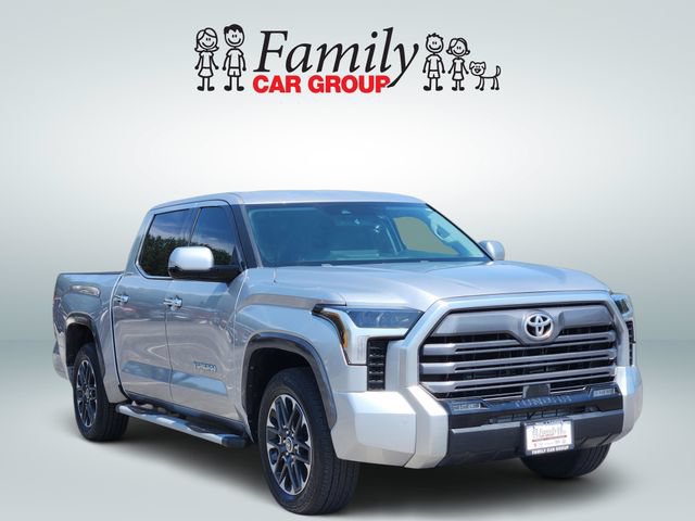 Used 2023 Toyota Tundra Limited w/ Power Package RWD image 2