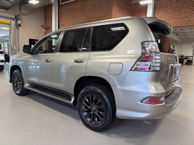 Used 2023 Lexus GX 460 Premium w/ Premium Package AWD/4WD image 5