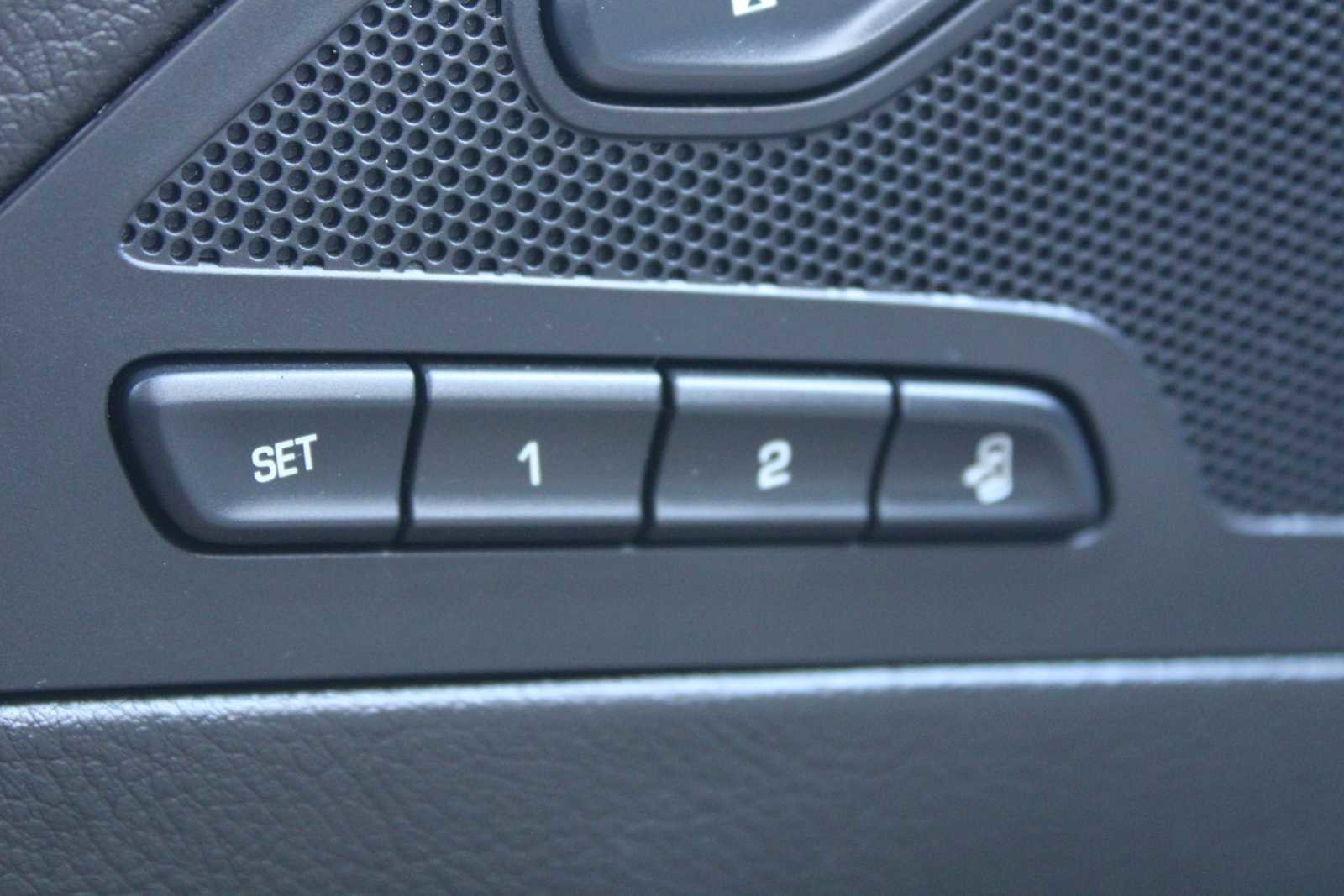 Used 2015 Chevrolet Corvette Stingray w/ 2LT Preferred Equipment Group image 18