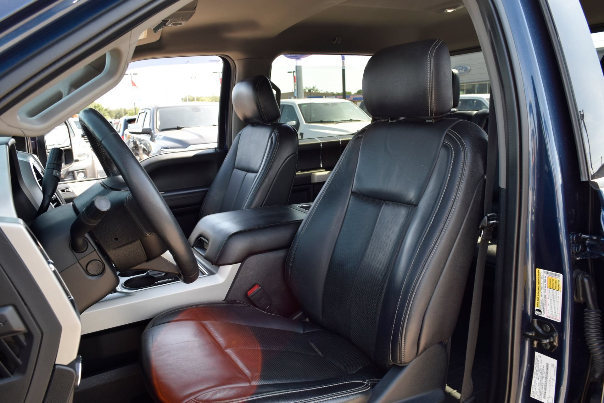 Used 2020 Ford F250 Lariat w/ Lariat Ultimate Package AWD/4WD image 16