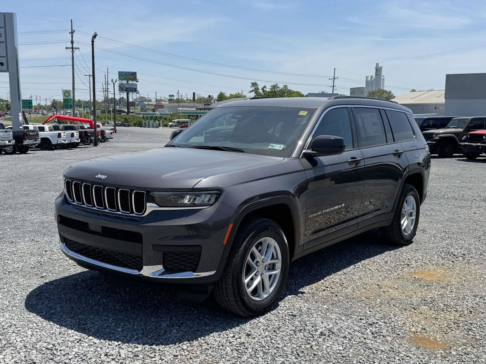New 2026 Jeep Grand Cherokee L 4WD image 24