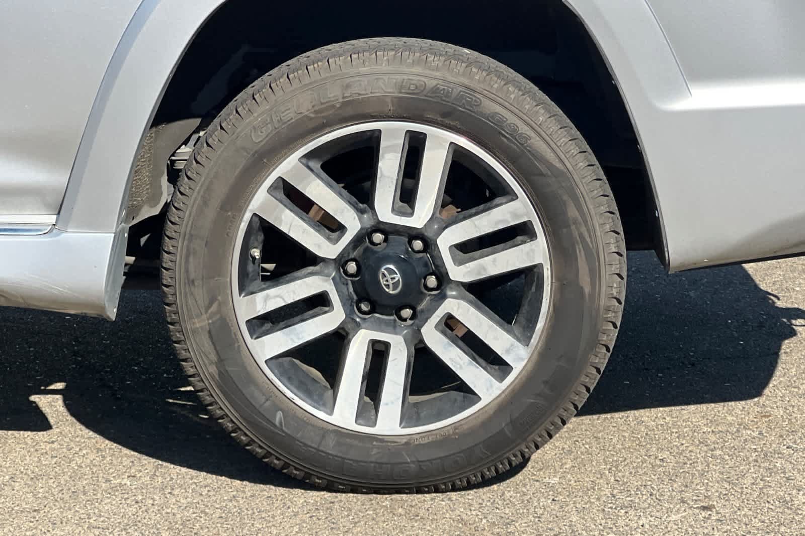 Used 2016 Toyota 4Runner Limited AWD/4WD image 25