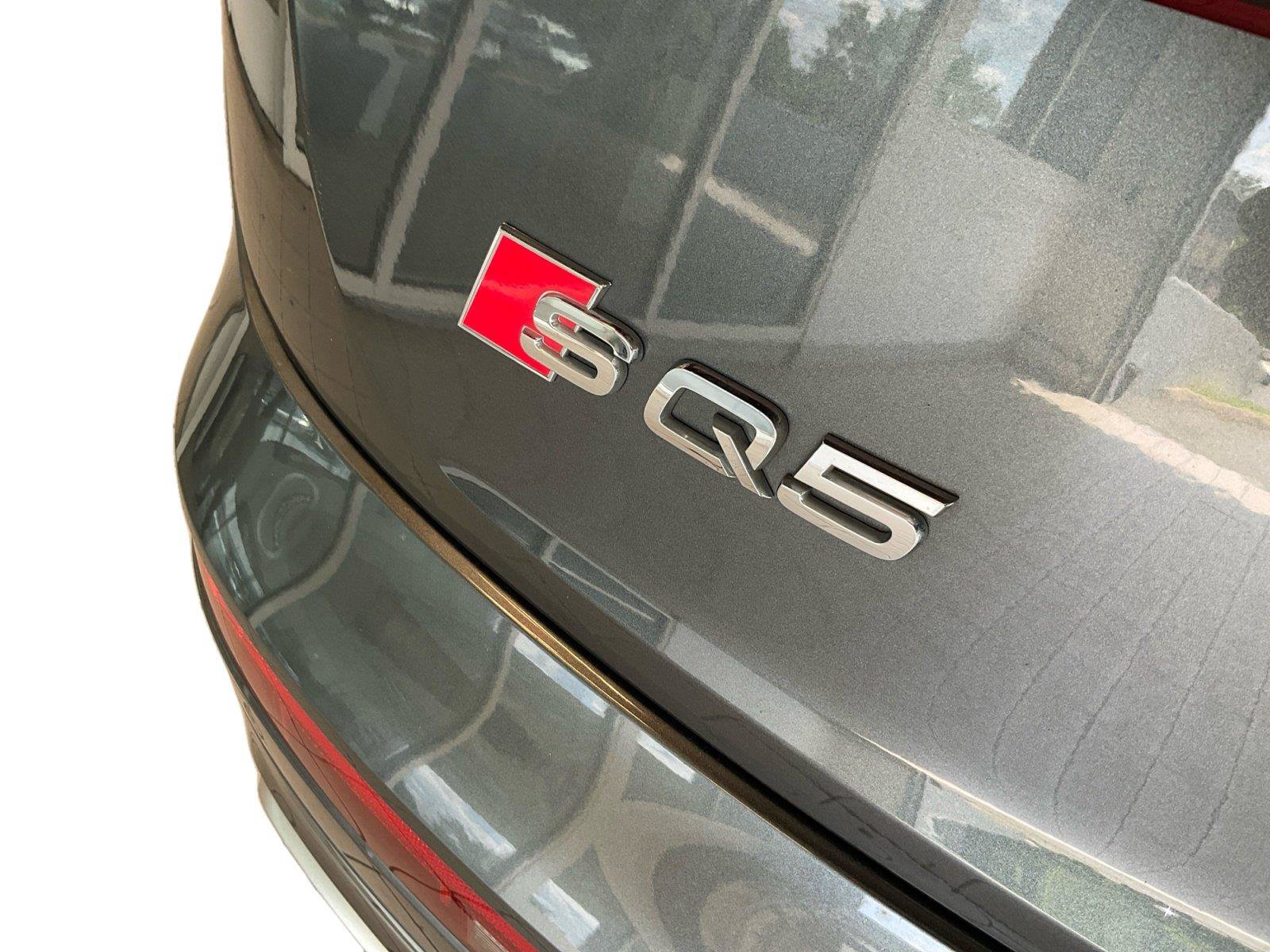 Used 2018 Audi SQ5 Prestige AWD/4WD image 14