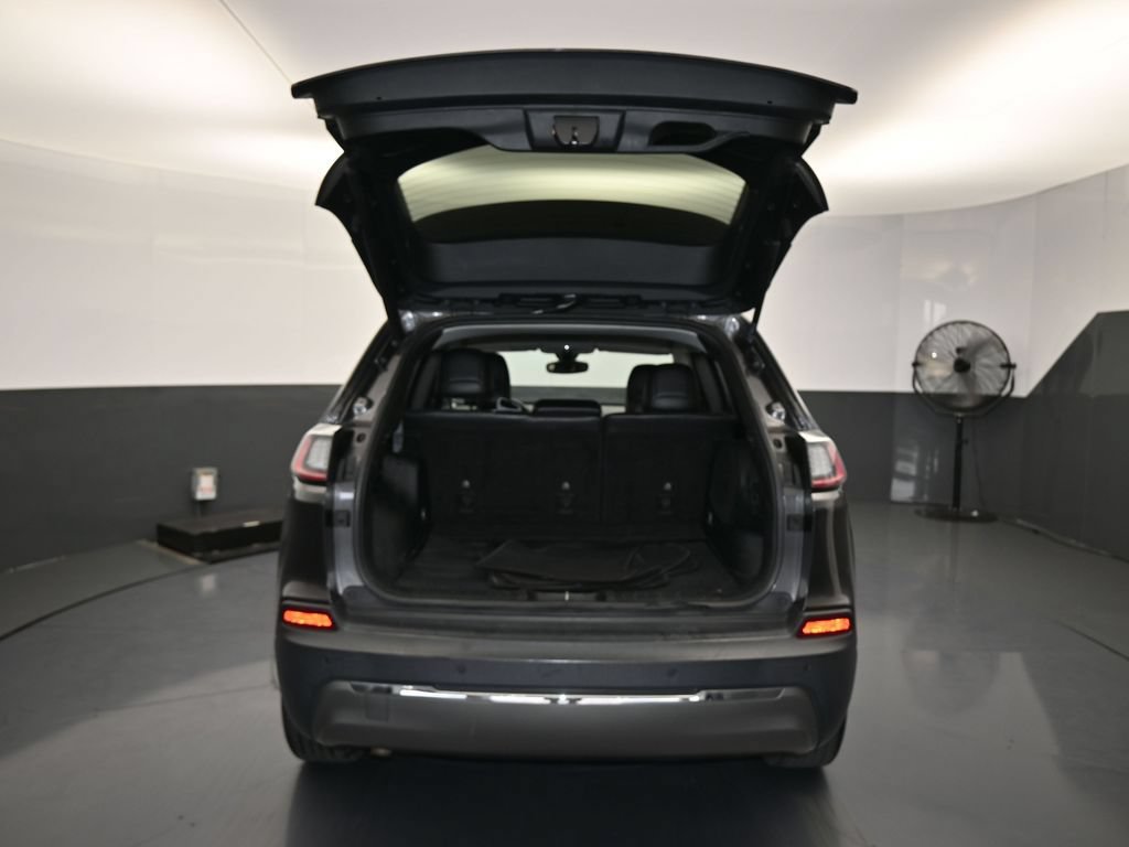 Used 2019 Jeep Cherokee Limited FWD image 36