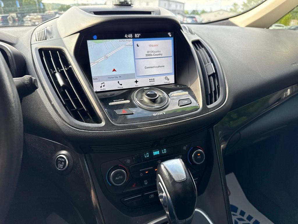 Used 2017 Ford C-MAX Energi Titanium w/ Equipment Group 501A FWD image 21