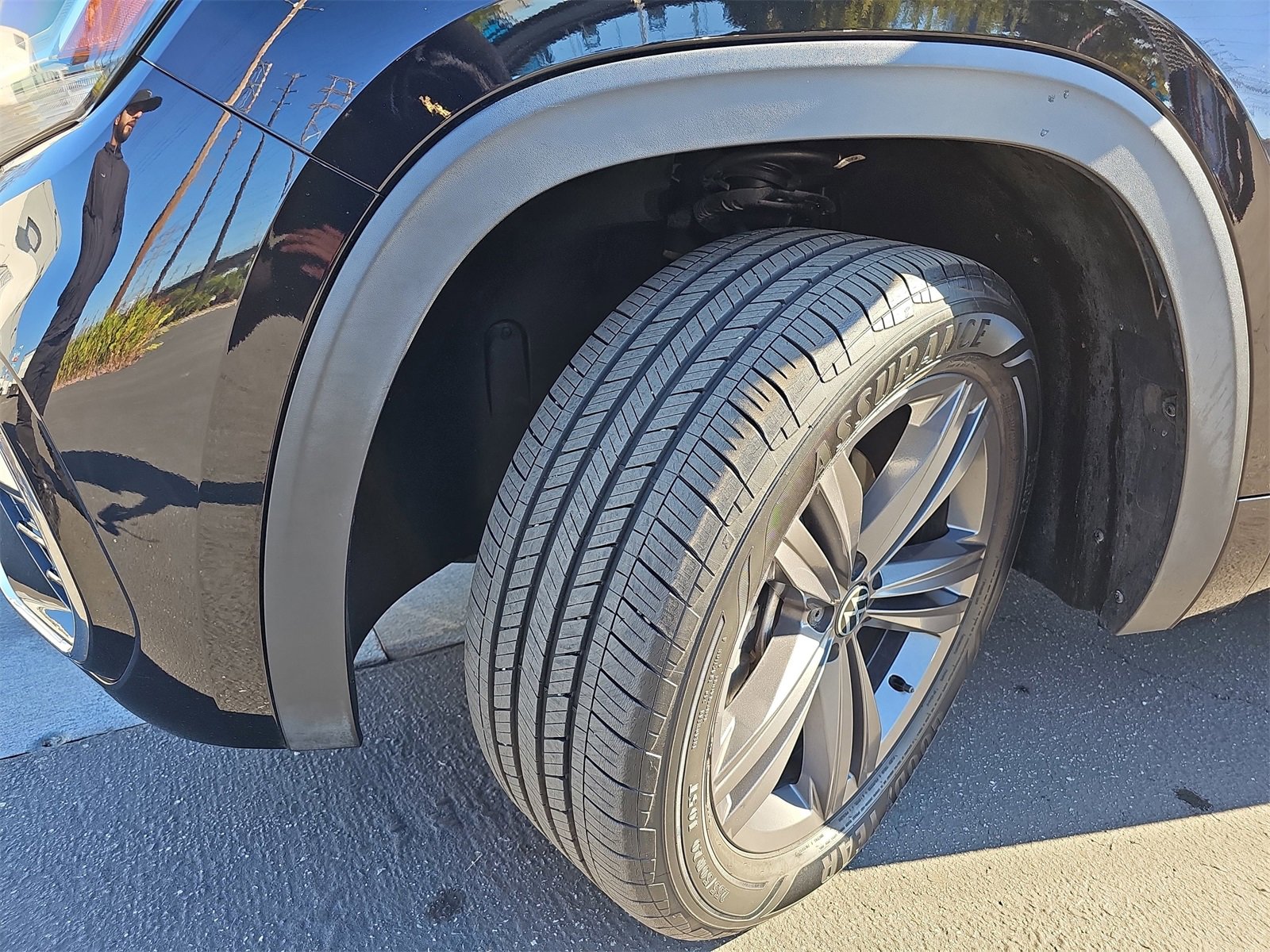 Used 2021 Volkswagen Atlas Cross Sport SE w/ Panoramic Sunroof Package image 34