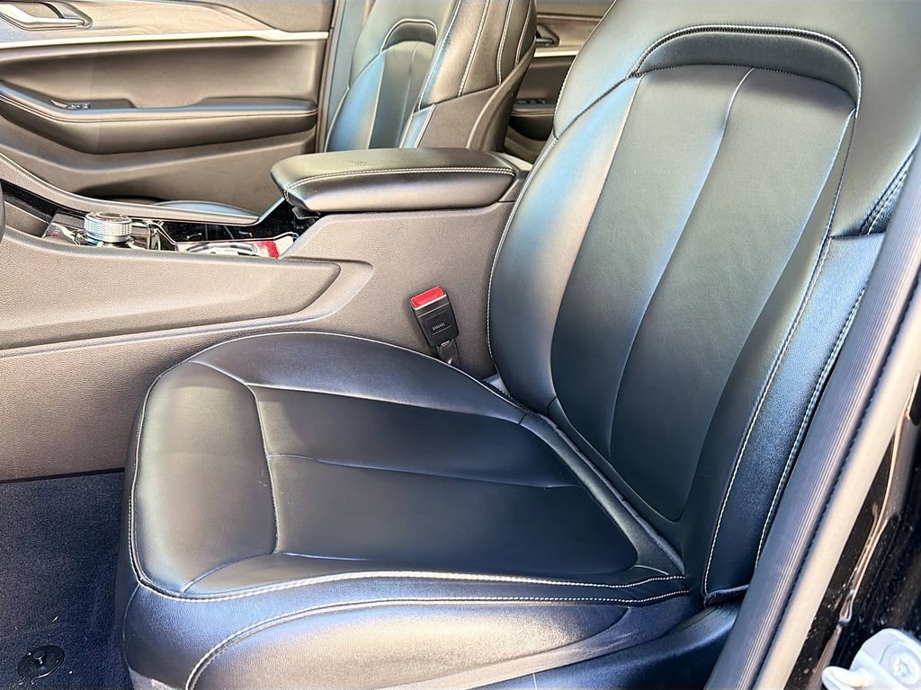 Used 2023 Jeep Grand Cherokee L Limited image 27