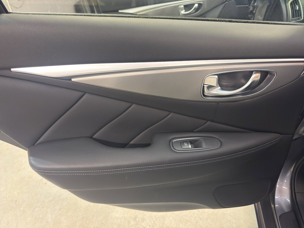 Used 2014 INFINITI Q50 Sport w/ Navigation Package image 29