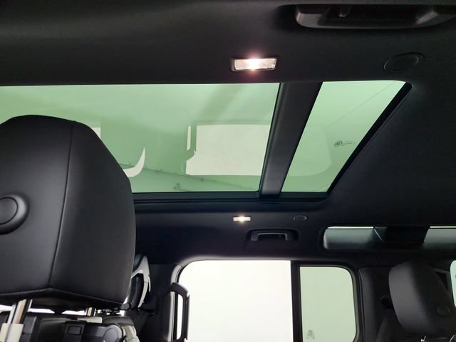 New 2026 Land Rover Defender 110 S AWD/4WD image 22