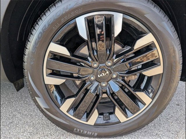 Certified 2024 Kia Telluride SX Prestige image 21