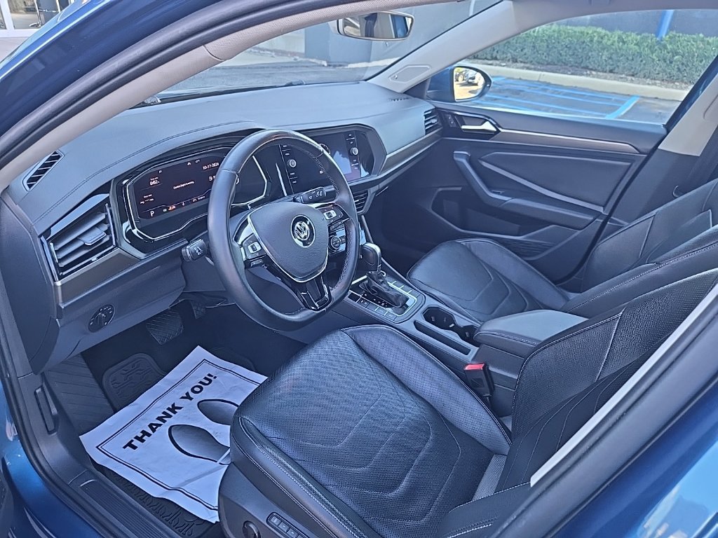 Used 2019 Volkswagen Jetta SEL Premium FWD image 9