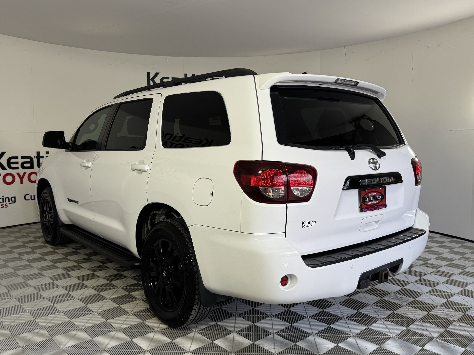 Used 2019 Toyota Sequoia TRD Sport w/ TRD Sport Premium Package RWD image 6