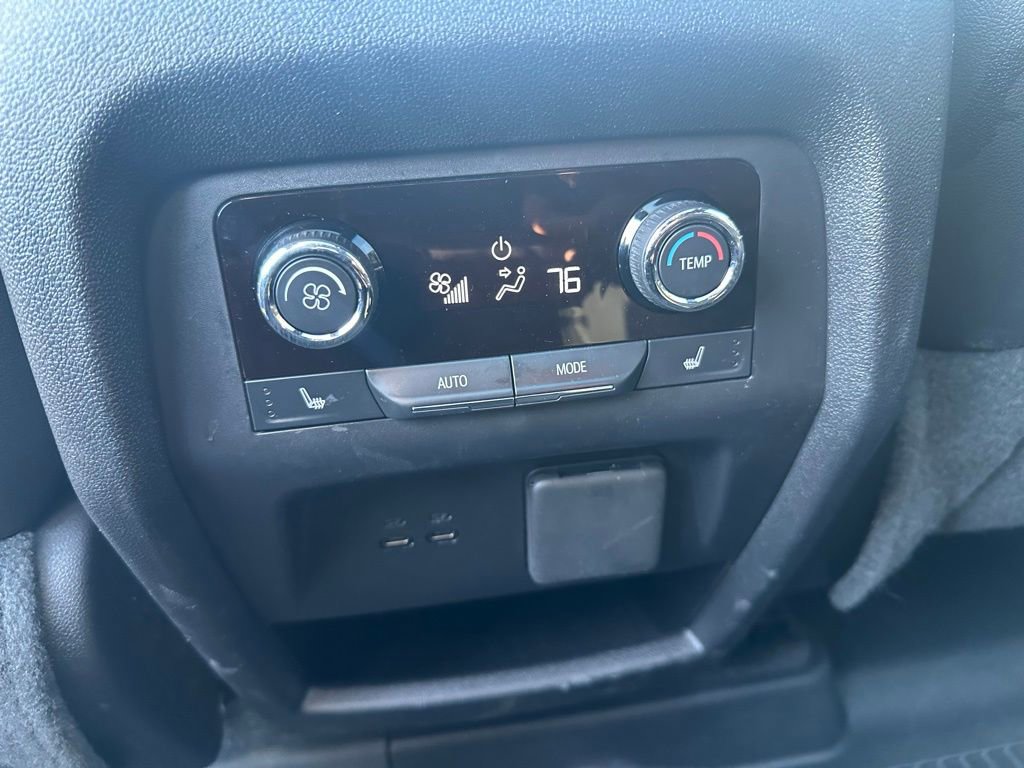 Used 2025 Chevrolet Traverse RS w/ LPO, Floor Liner Package image 29