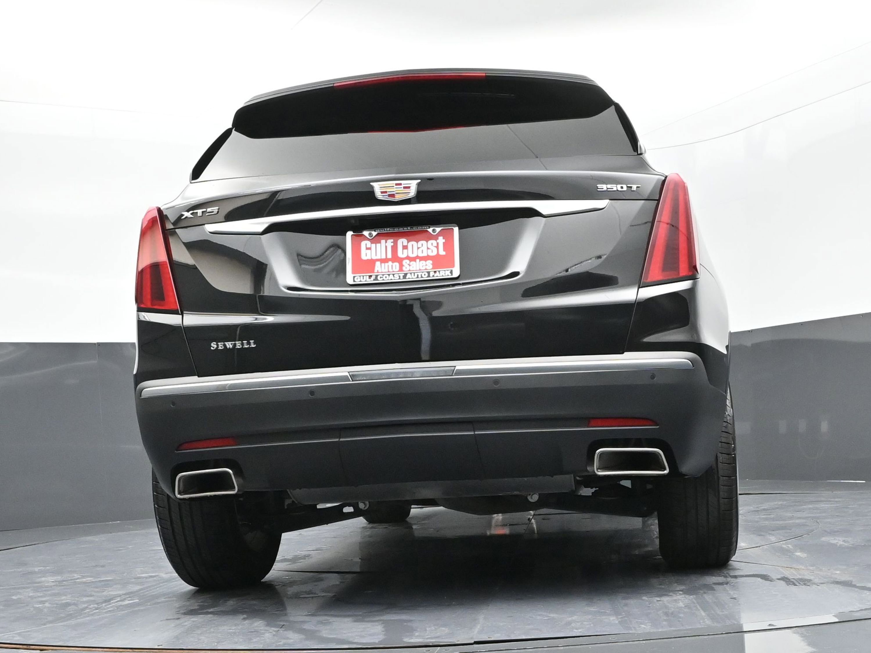 Used 2024 Cadillac XT5 Luxury w/ LPO, Floor Liner Package image 33