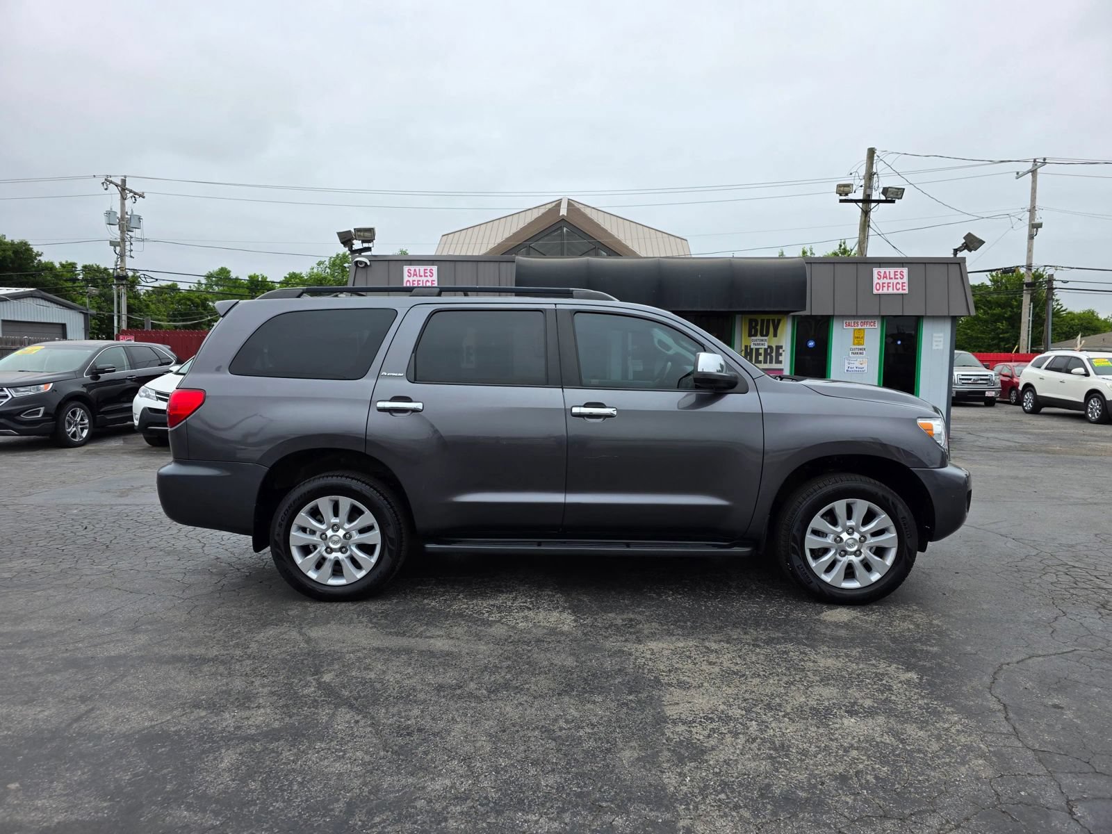 Used 2014 Toyota Sequoia Platinum AWD/4WD image 33