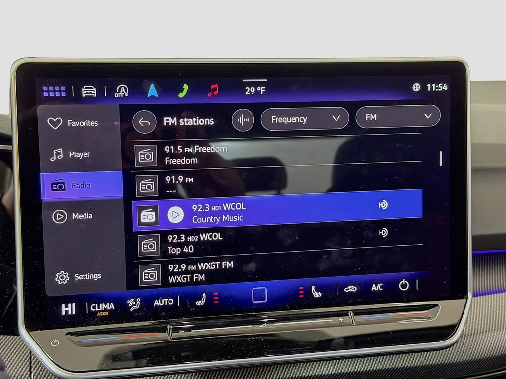 Used 2025 Volkswagen GTI SE image 36