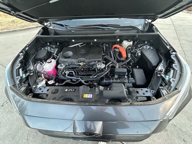 Used 2025 Toyota RAV4 XLE image 30