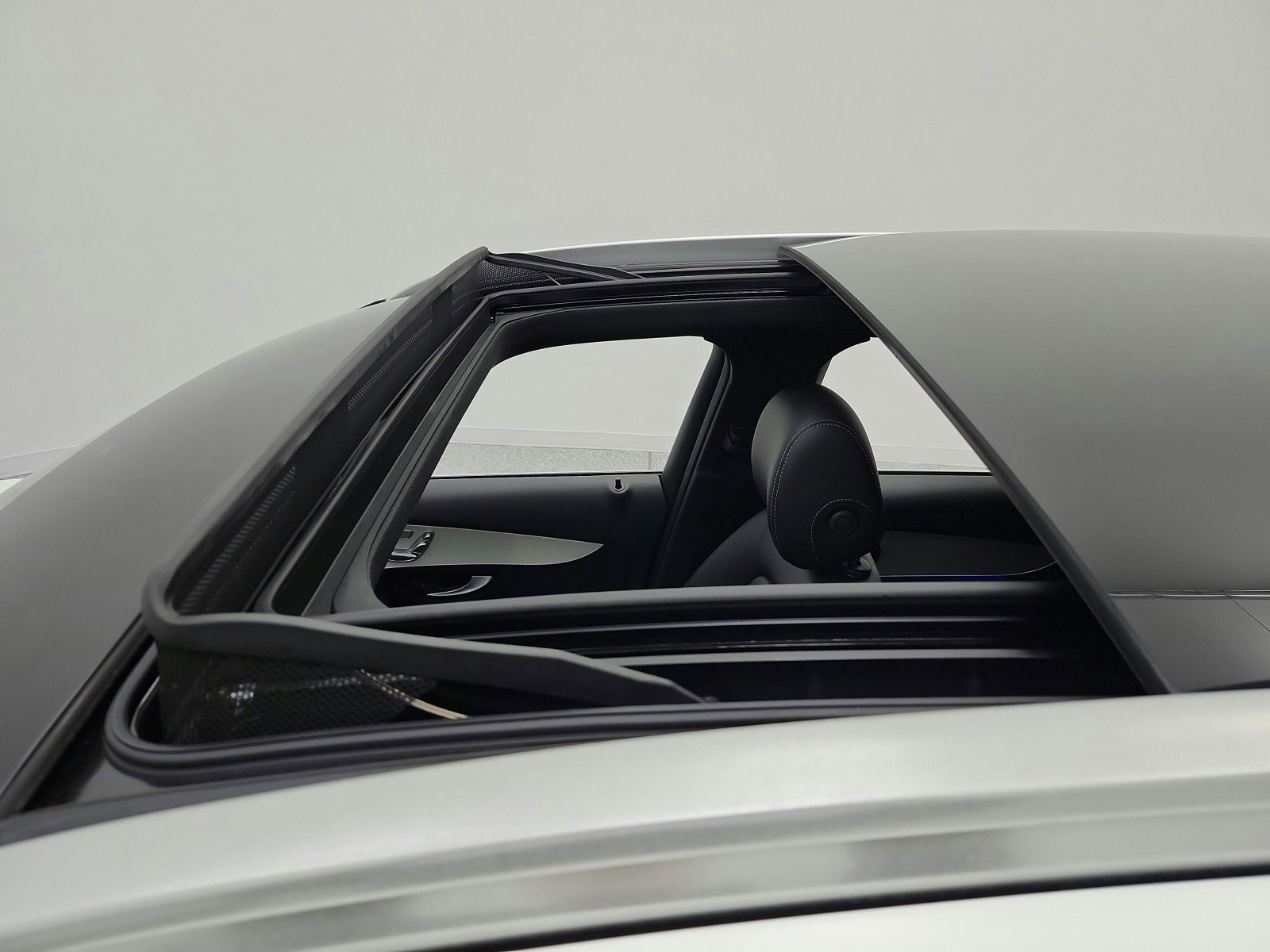 Used 2021 Mercedes-Benz GLC 300 image 11