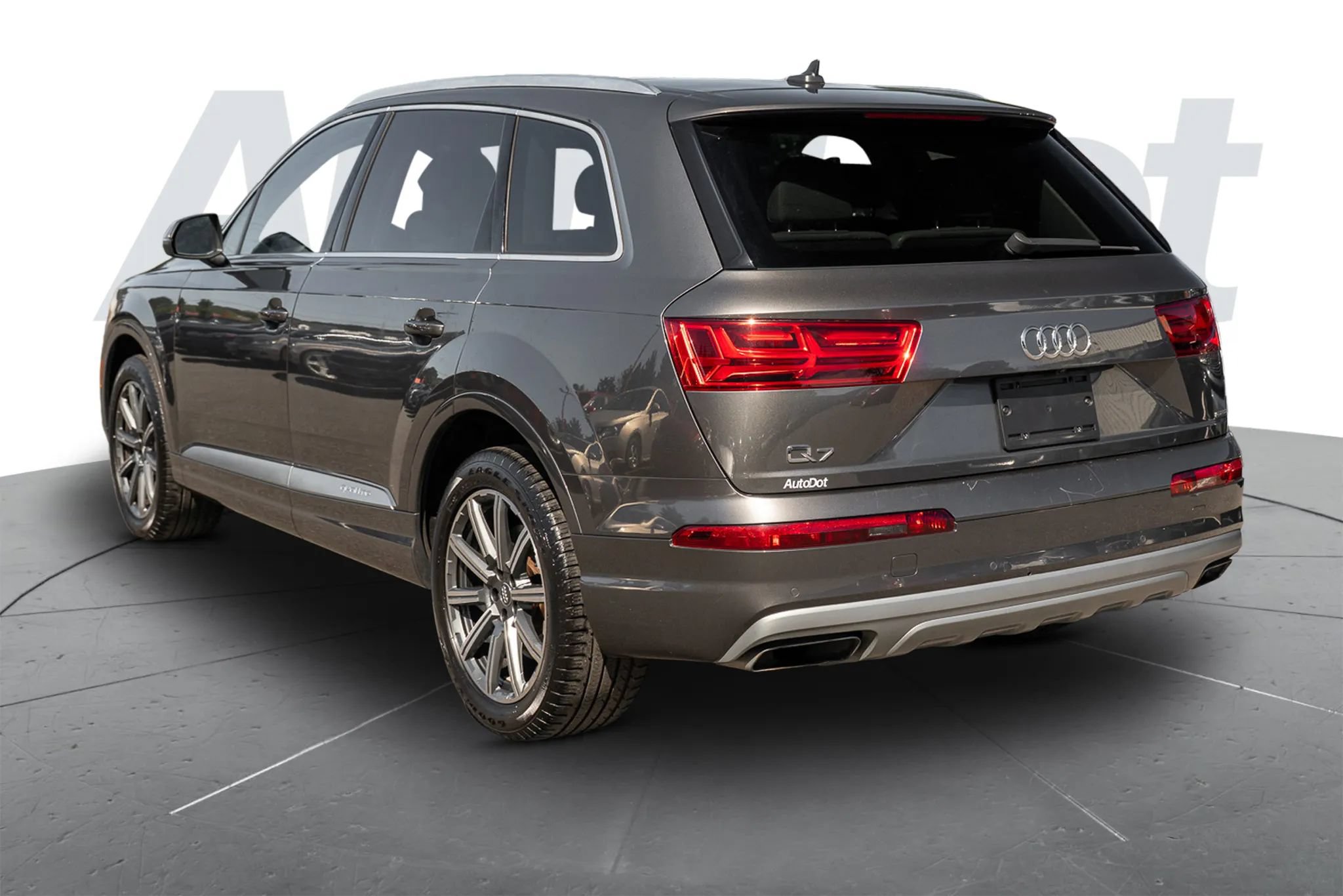 Used 2019 Audi Q7 2.0T Premium Plus w/ Premium Plus Package AWD/4WD image 2