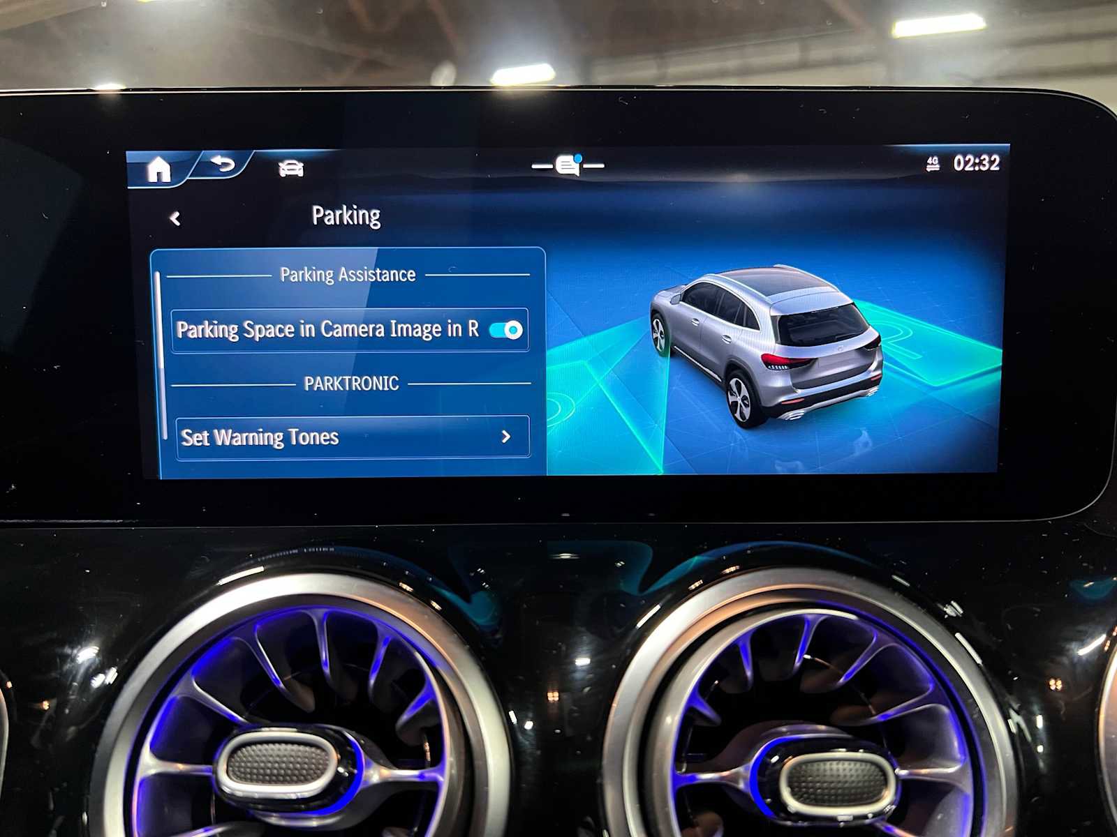 Used 2025 Mercedes-Benz GLA 250 4MATIC image 33