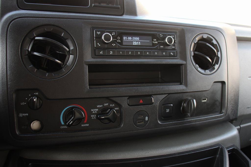 Used 2023 Ford E-450 and Econoline 450 Super Duty w/ Power Windows & Locks Group RWD image 30