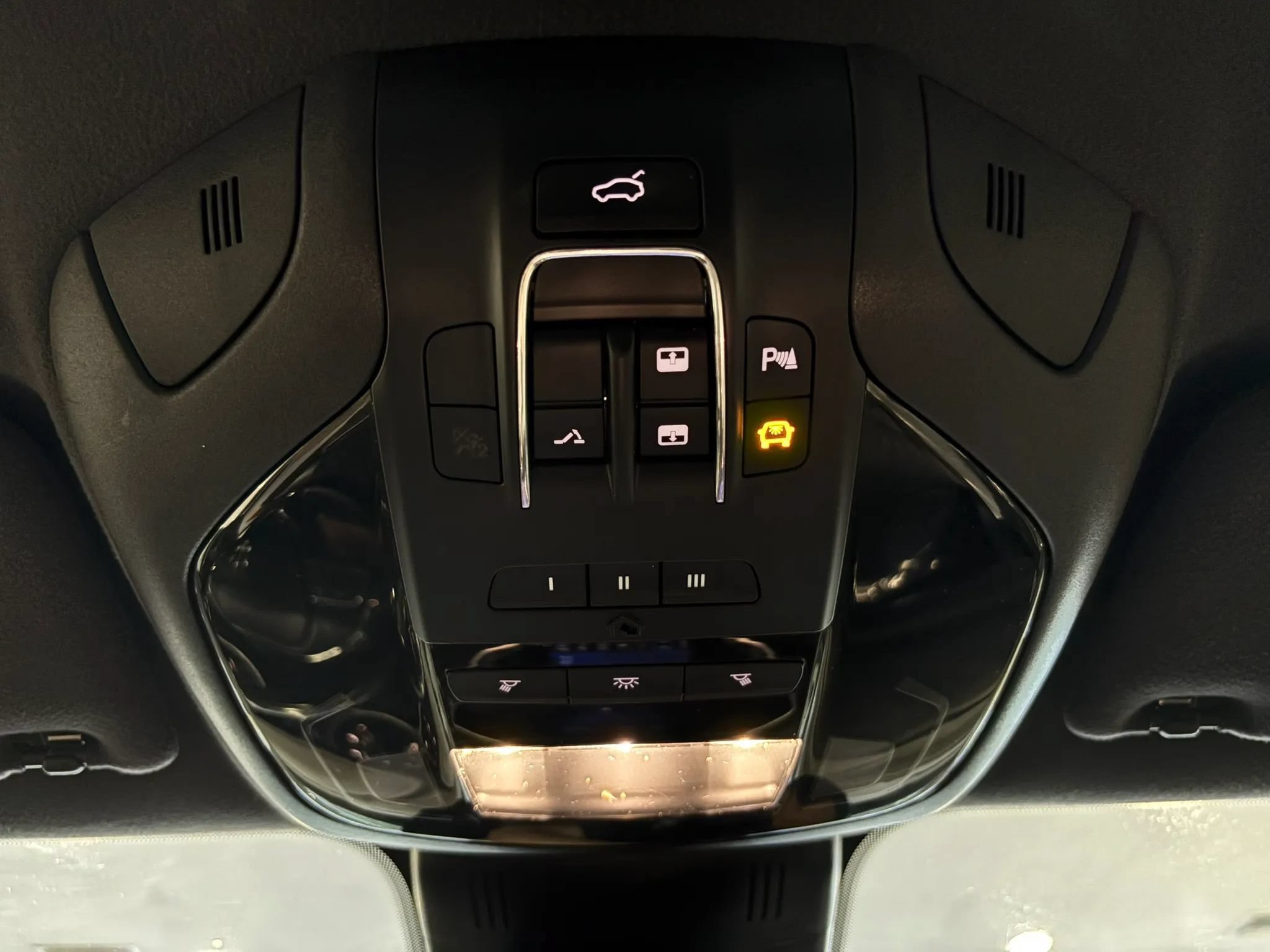 Used 2017 Maserati Ghibli RWD image 33