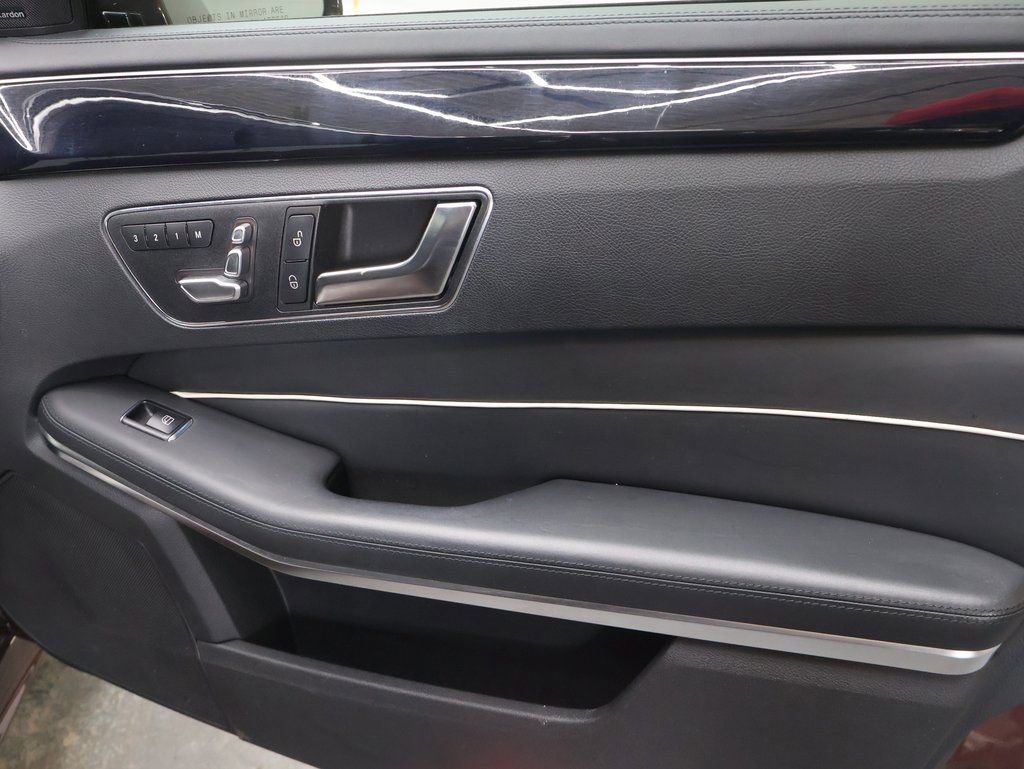 Used 2016 Mercedes-Benz E 400 4MATIC Sedan w/ Driver Assistance Package image 12