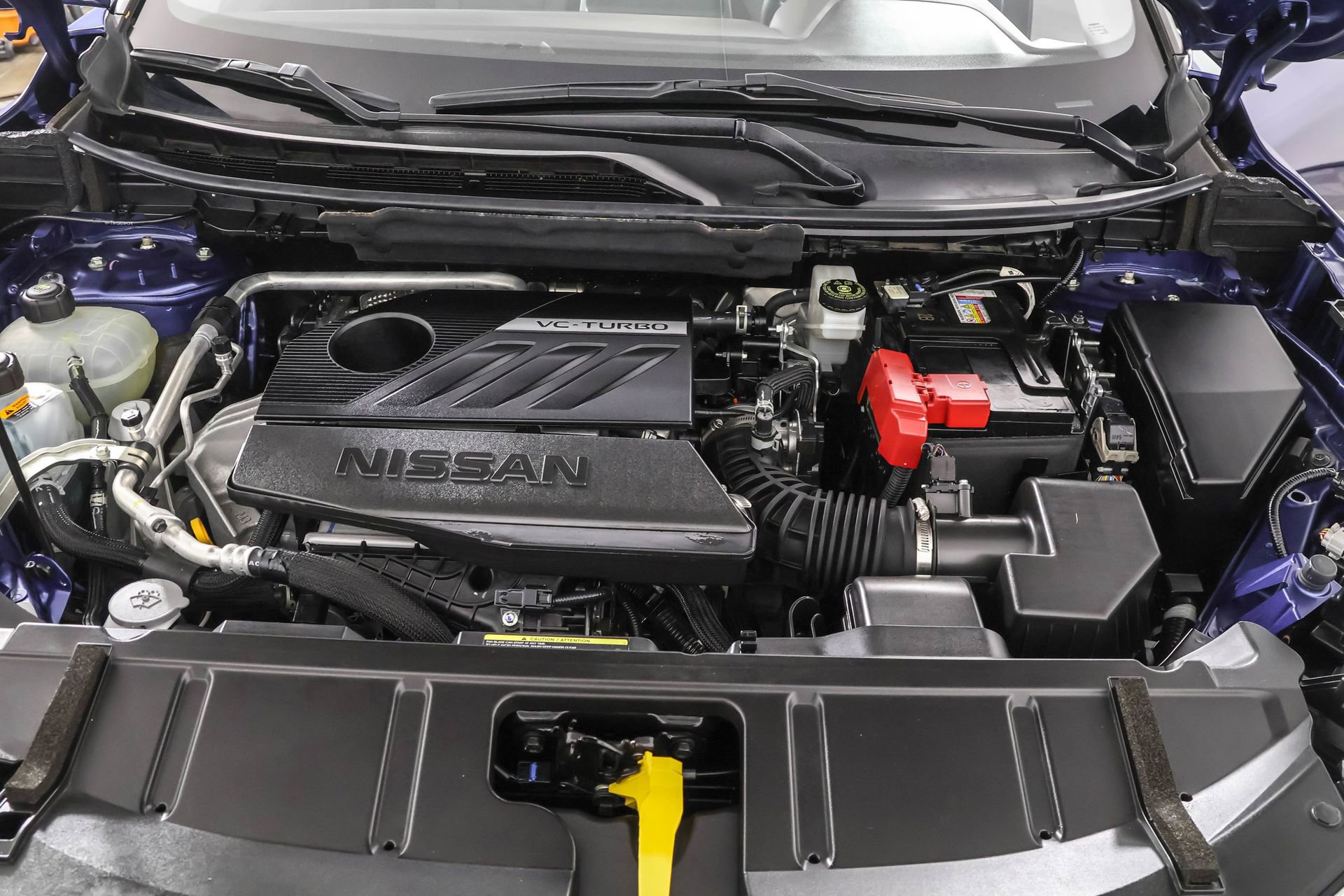 Used 2023 Nissan Rogue SV image 60