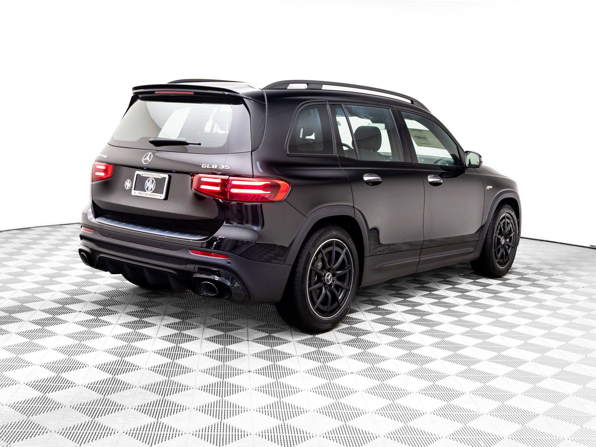 New 2026 Mercedes-Benz GLB 35 AMG 4MATIC image 5